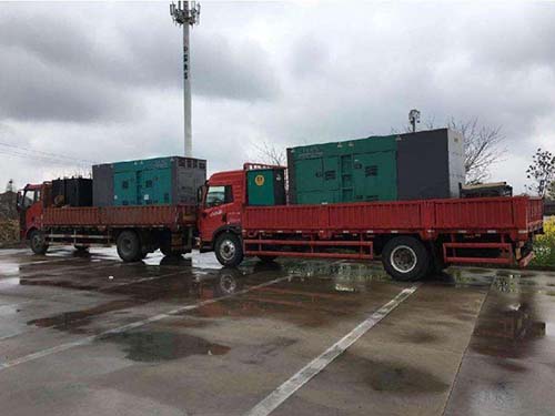 安塞涂抹密封胶后，需要等待多长时间才能安装水冷式机油散热器密封件？